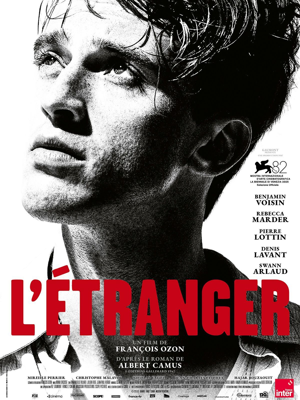 affiche du film l'étranger
